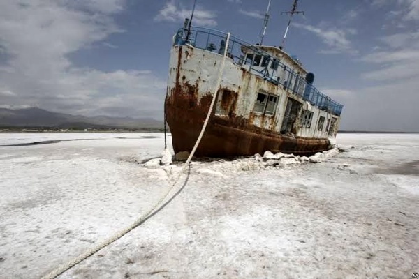 دریاچه ارومیه خشک شد